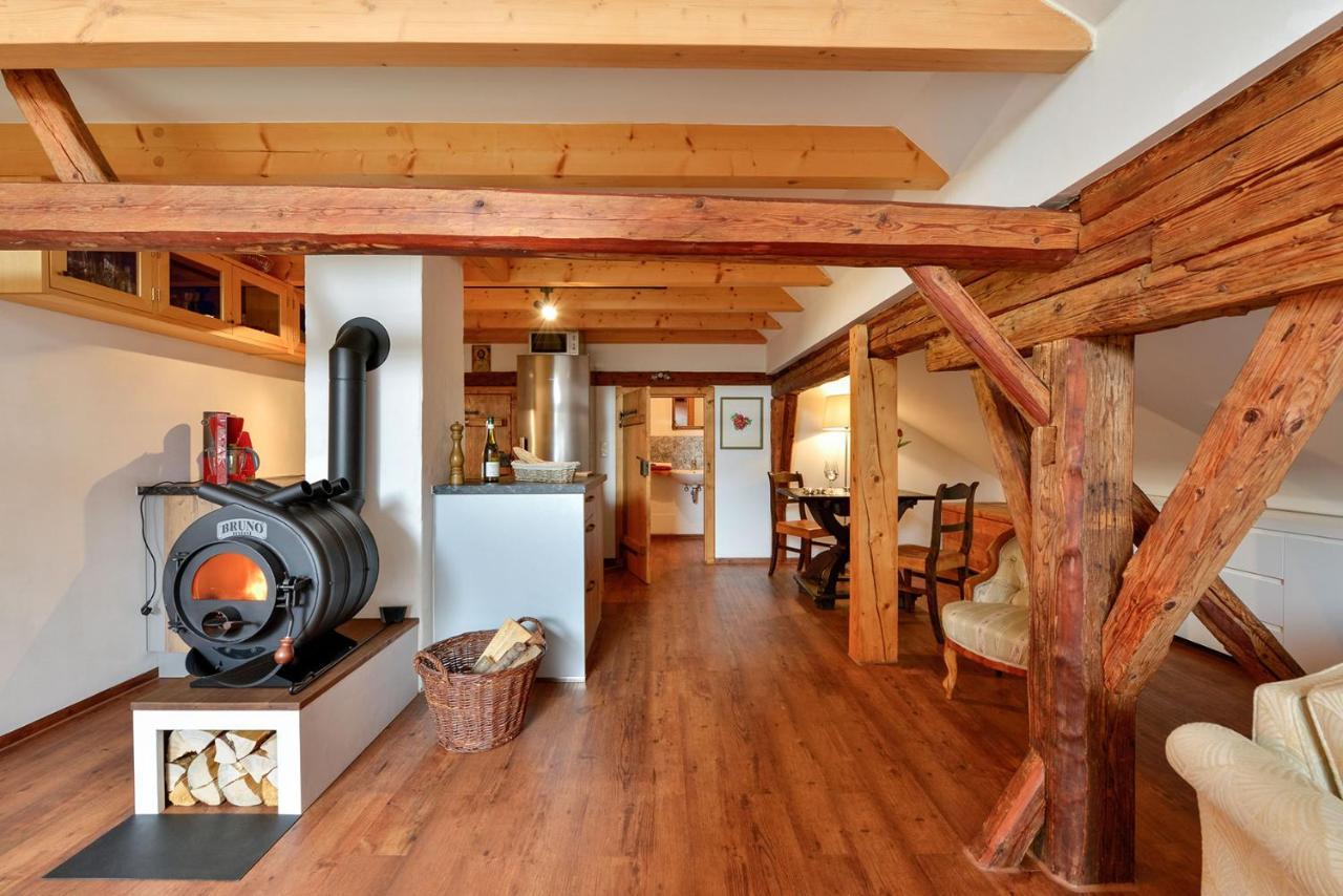Hofatelier Menacher Aparthotel Neureichenau